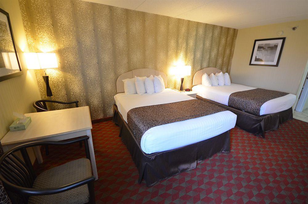 Best Western Inn Buffalo Airport Экстерьер фото