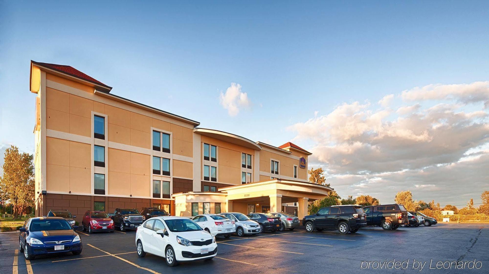 Best Western Inn Buffalo Airport Экстерьер фото