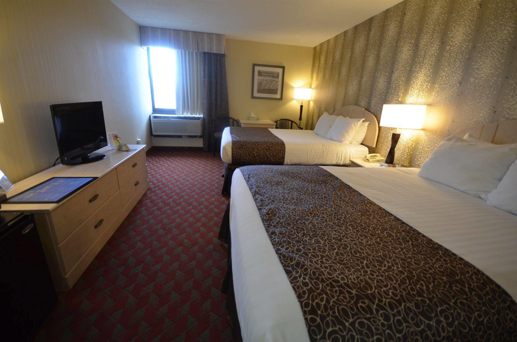 Best Western Inn Buffalo Airport Экстерьер фото